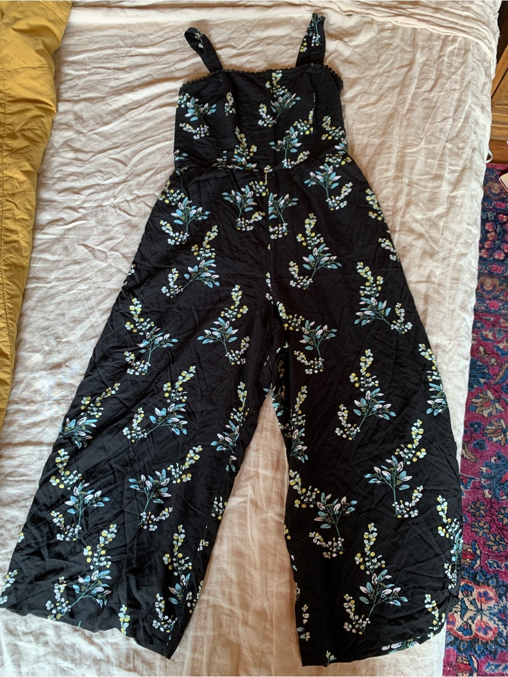 LOFT Black with Blue and Yellow Floral Sprigs wide leg jumpsuit Size S - Picture 5 of 5